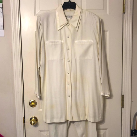 Kathryn Deene New York Pants - Kathryn Deene New York 2-piece winter white pantsuit, size 18/20.